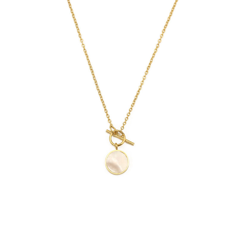 Round Shell Pendant Necklace