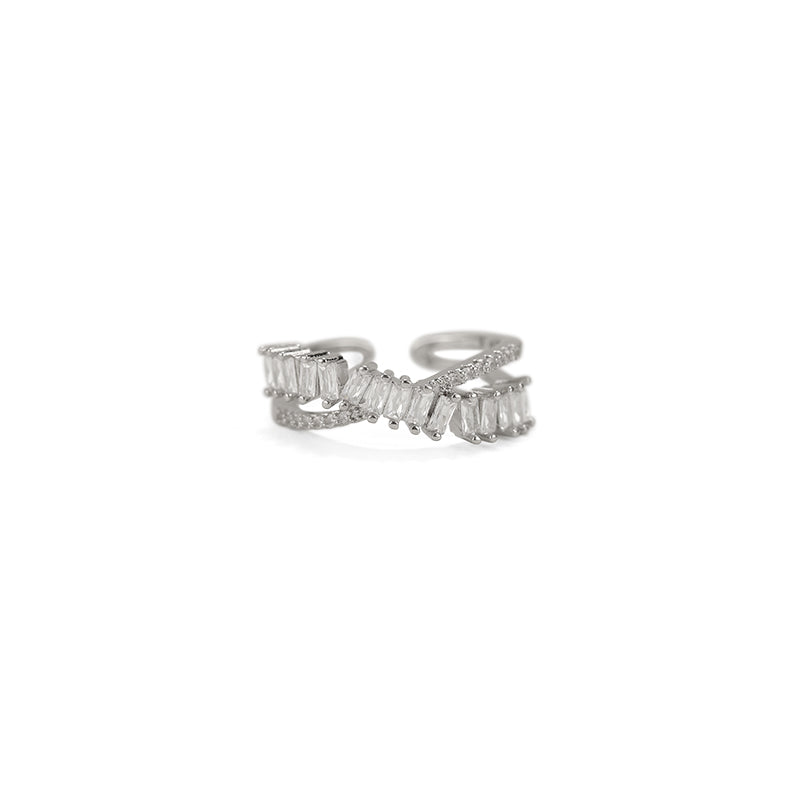 Irregular Comet Ring