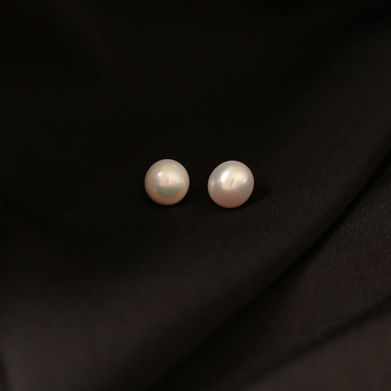 Signature Freshwater Pearl Stud Earrings