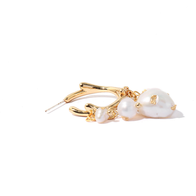 "The Royals"Baroque Pearl Gold Leaf Hoop Earrings